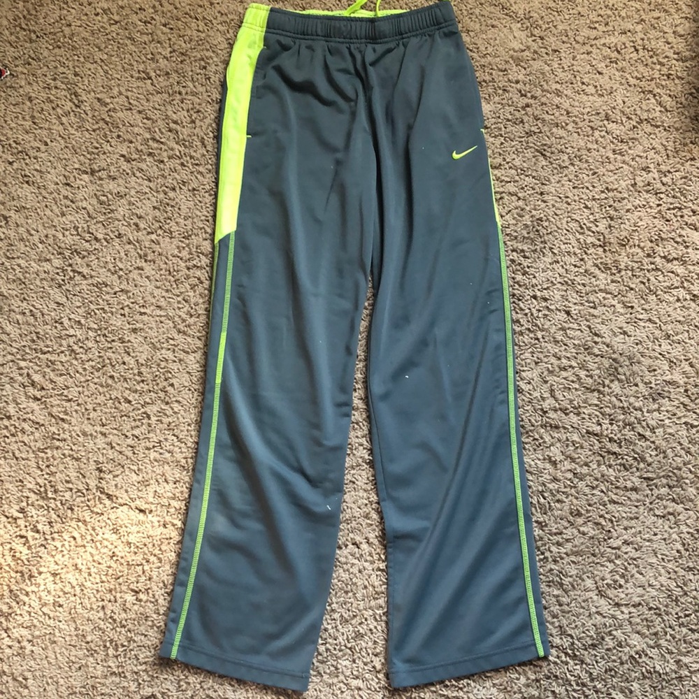 Boys Nike training pants